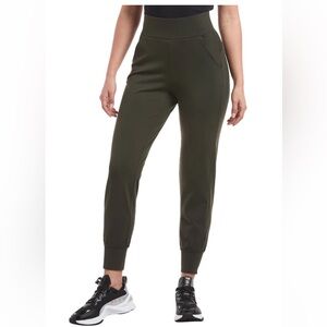 PUBLIC REC WOMEN'S DAY JOGGER & LUXE FLEECE JOGGER In Olive Green‎ Size 28/30
